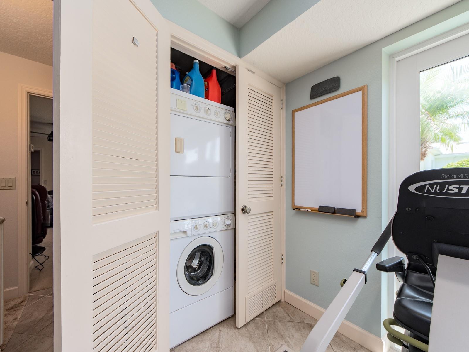 9227 143RD ST, SEMINOLE, FL, 33776