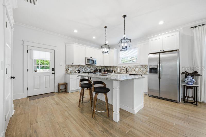 7112 N 9TH ST, TAMPA, FL, 33604