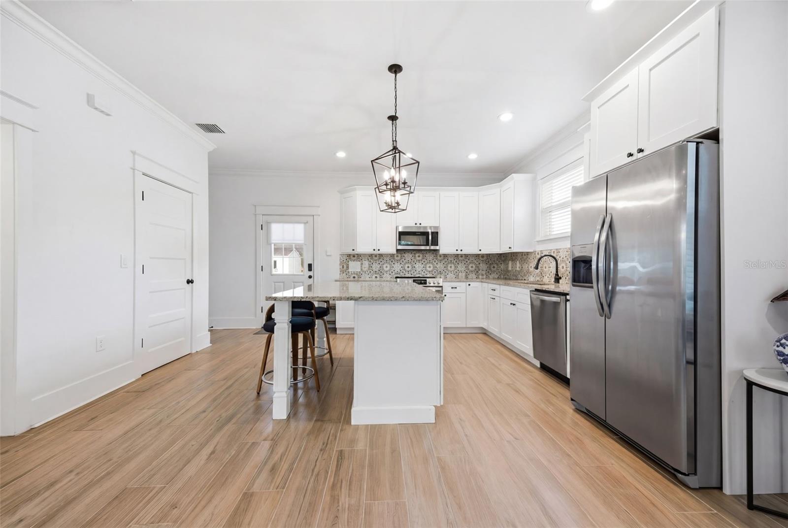 7112 N 9TH ST, TAMPA, FL, 33604