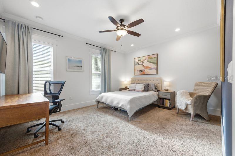 7112 N 9TH ST, TAMPA, FL, 33604