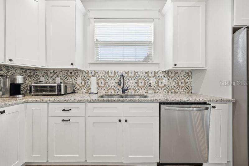 7112 N 9TH ST, TAMPA, FL, 33604