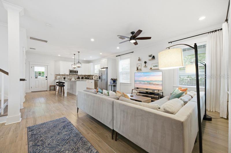 7112 N 9TH ST, TAMPA, FL, 33604