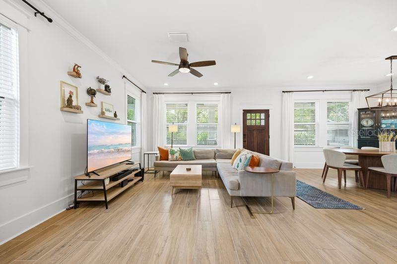 7112 N 9TH ST, TAMPA, FL, 33604