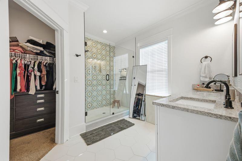 7112 N 9TH ST, TAMPA, FL, 33604