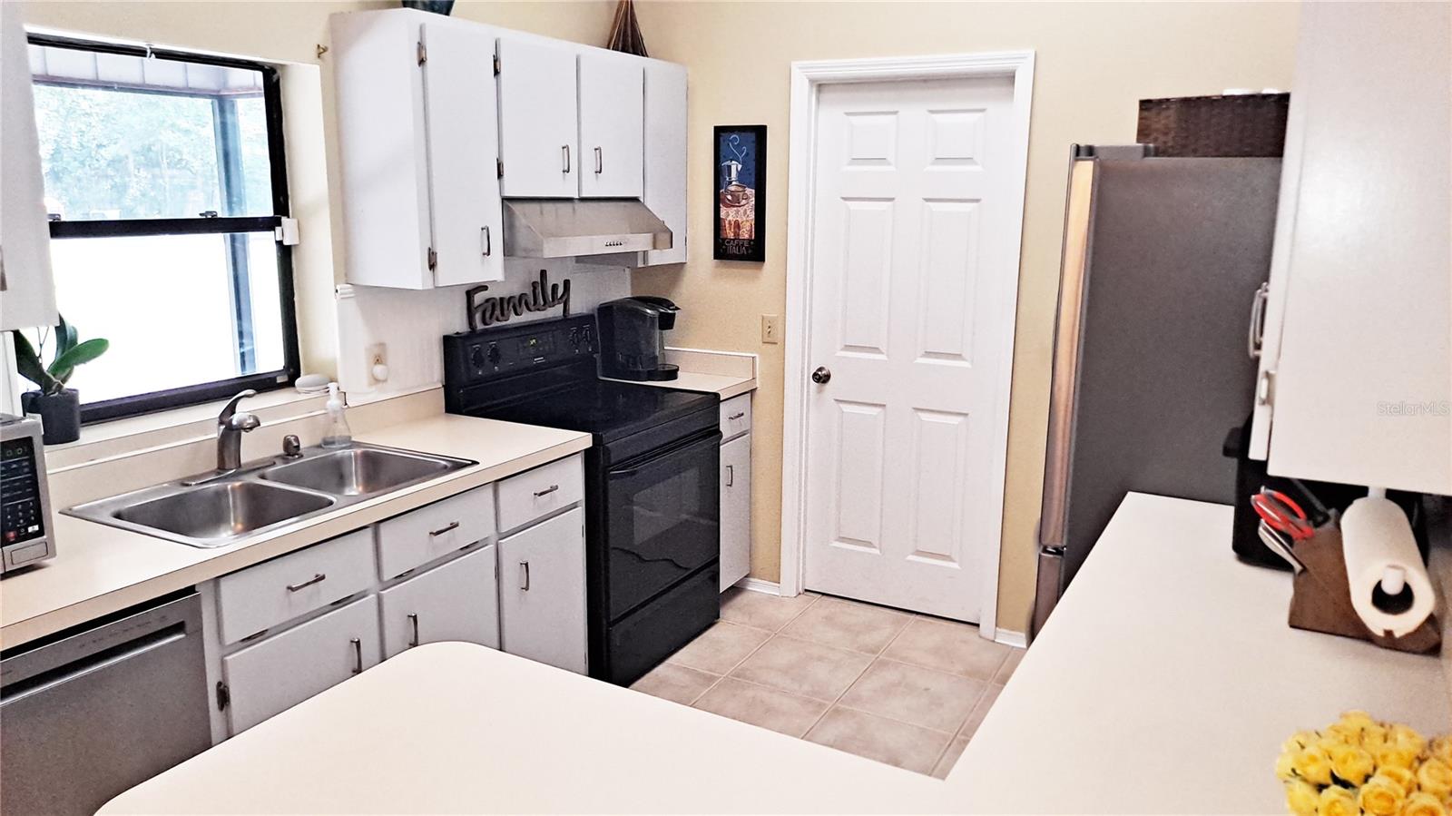 25930 SACKAMAXON DR, SORRENTO, FL, 32776