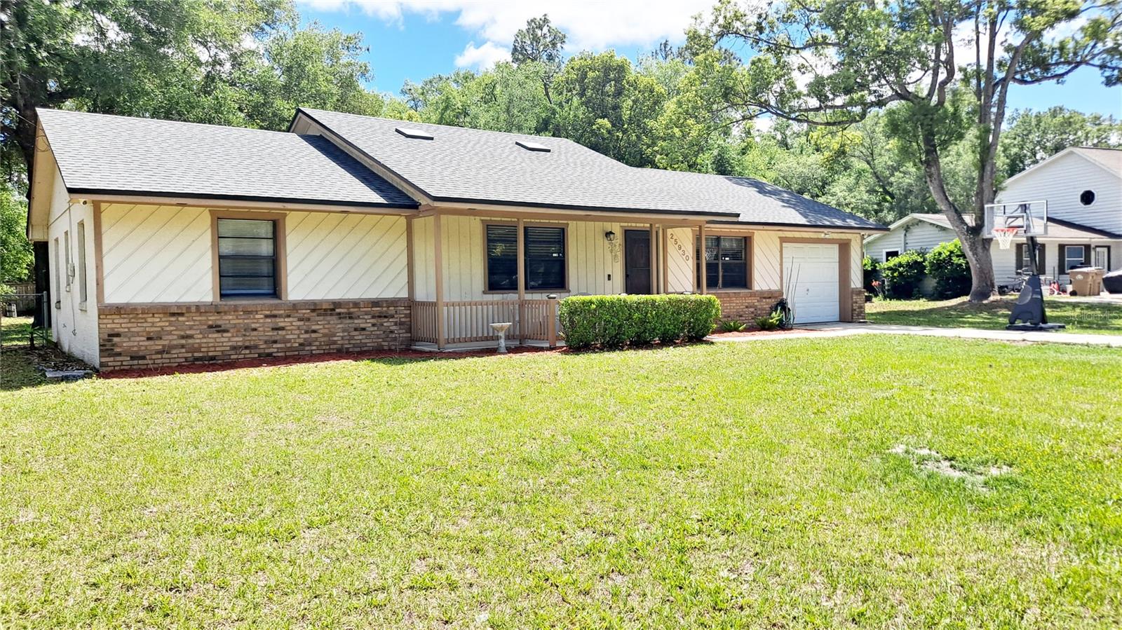 25930 SACKAMAXON DR, SORRENTO, FL, 32776