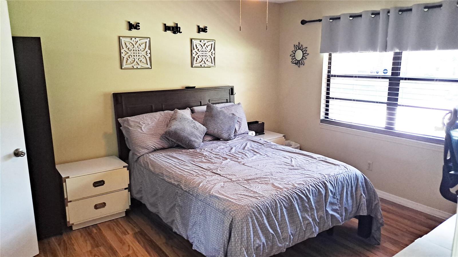 25930 SACKAMAXON DR, SORRENTO, FL, 32776