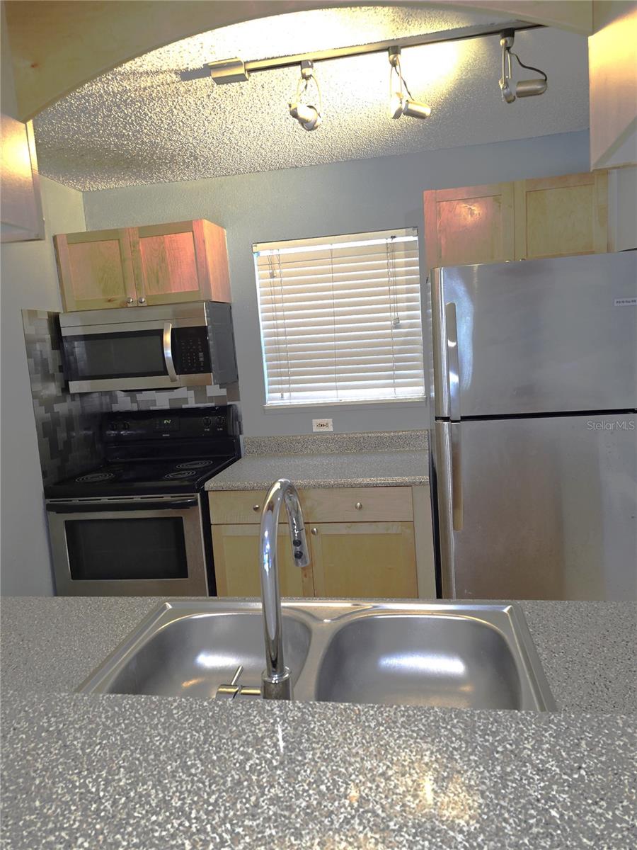 2500 WINDING CREEK BLVD #E205, CLEARWATER, FL, 33761