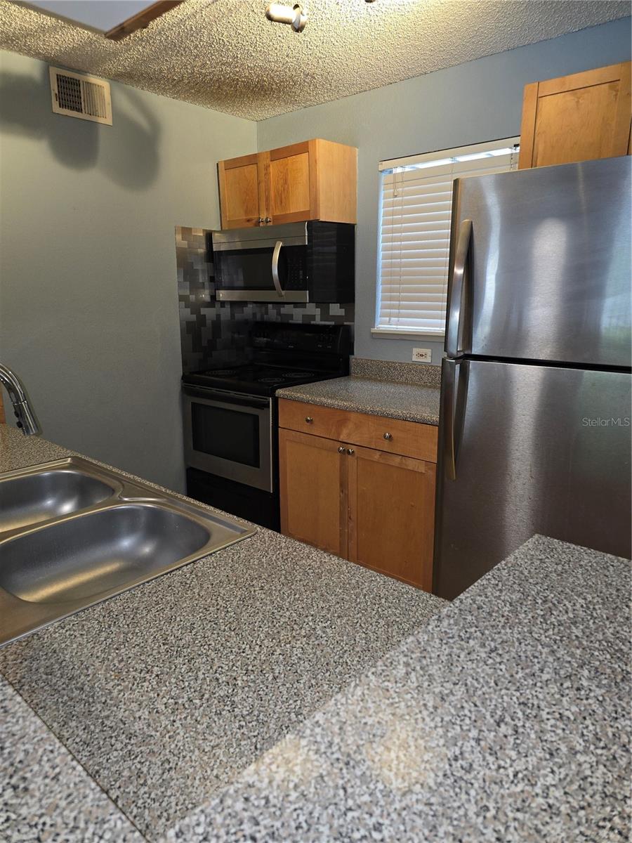 2500 WINDING CREEK BLVD #E205, CLEARWATER, FL, 33761