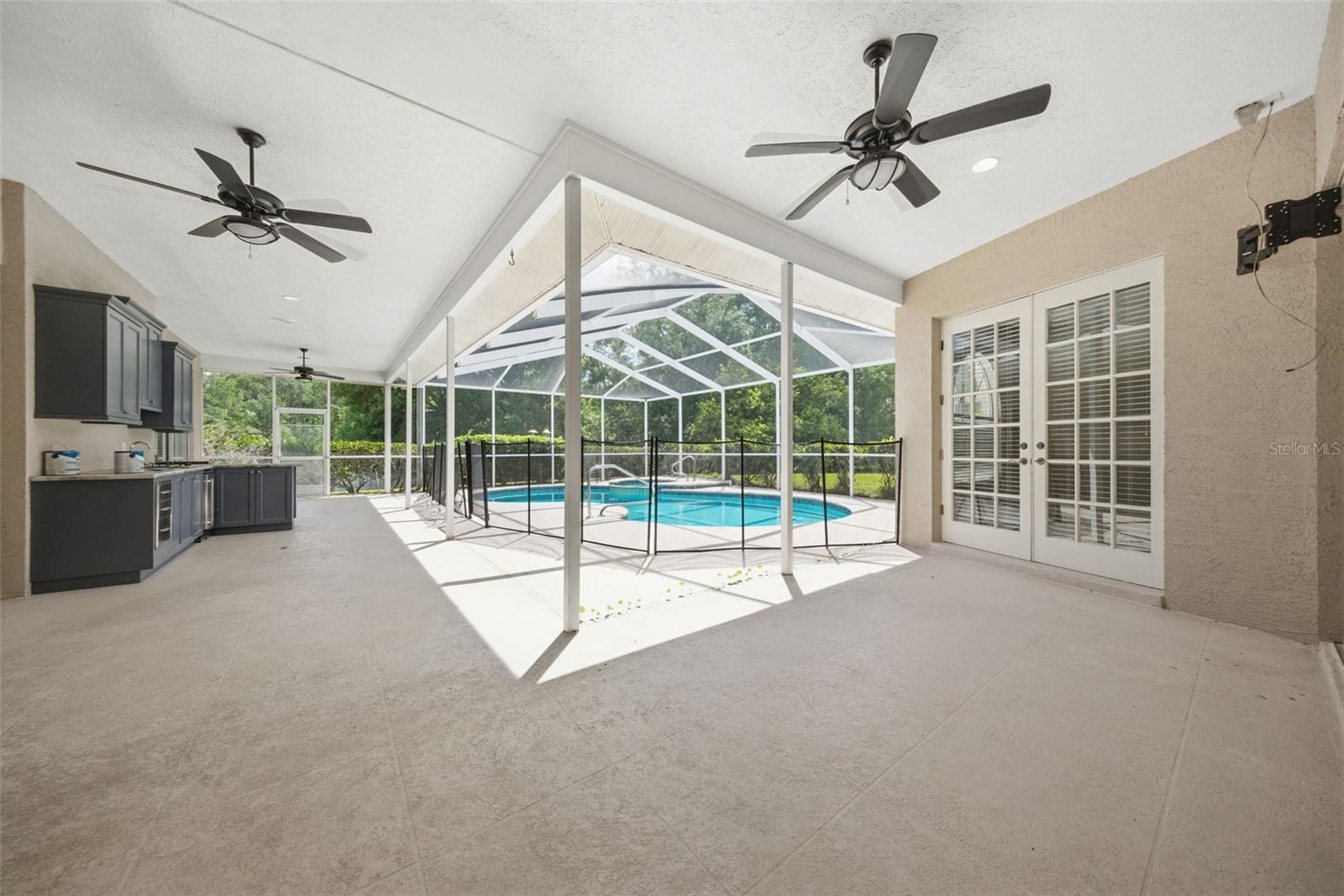 18629 AVENUE CAPRI, LUTZ, FL, 33558