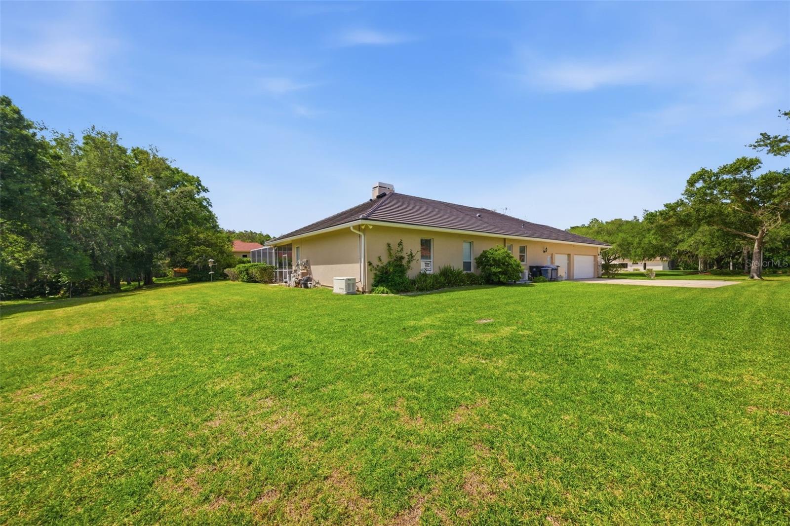 18629 AVENUE CAPRI, LUTZ, FL, 33558