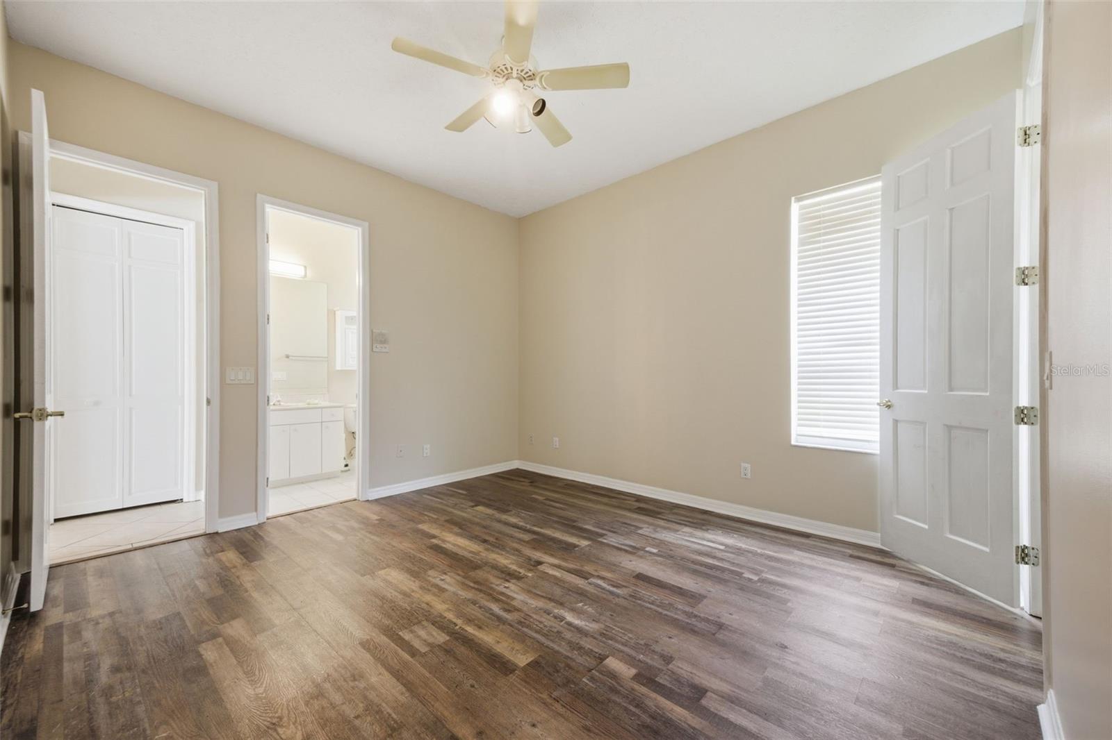 18629 AVENUE CAPRI, LUTZ, FL, 33558