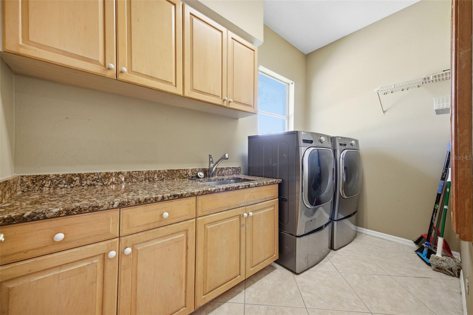 18629 AVENUE CAPRI, LUTZ, FL, 33558