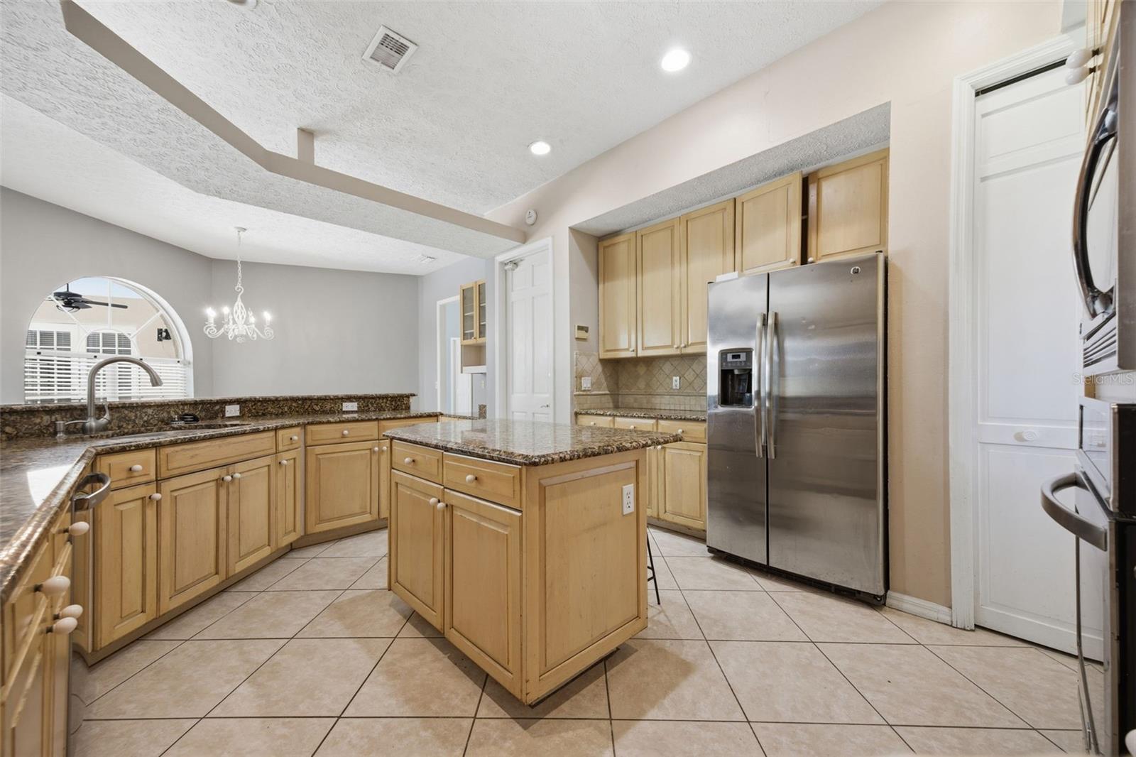 18629 AVENUE CAPRI, LUTZ, FL, 33558