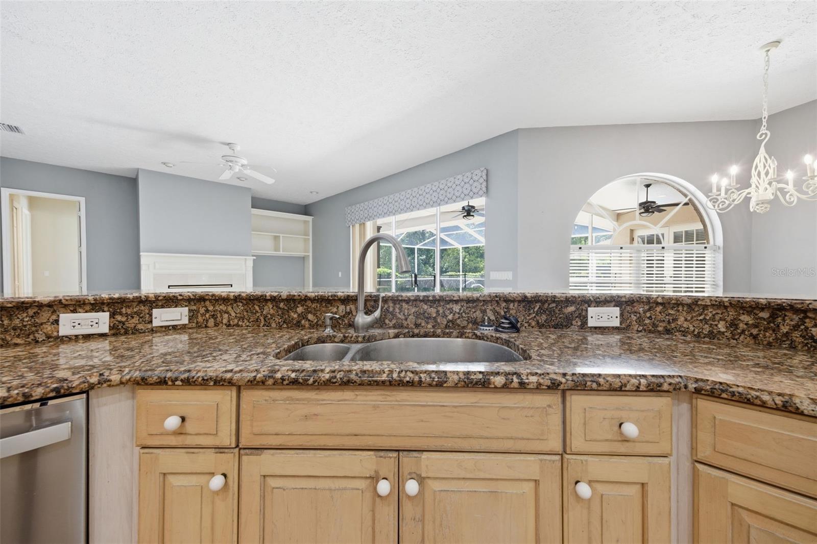 18629 AVENUE CAPRI, LUTZ, FL, 33558