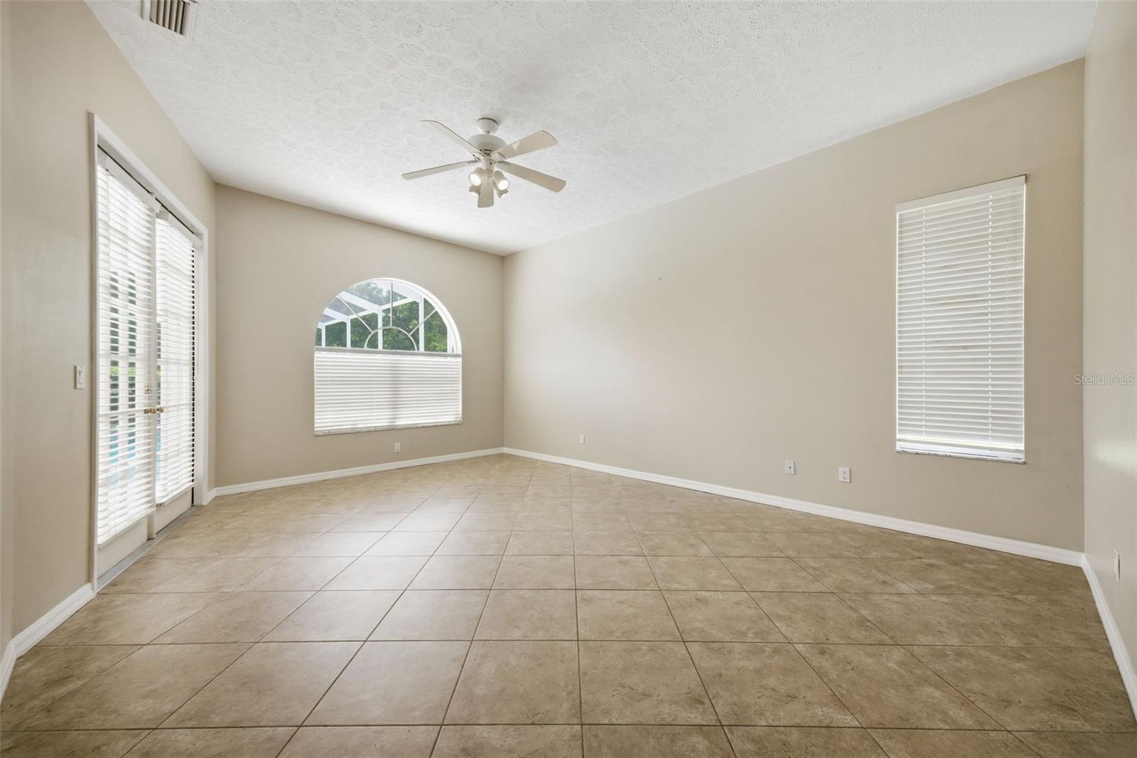 18629 AVENUE CAPRI, LUTZ, FL, 33558