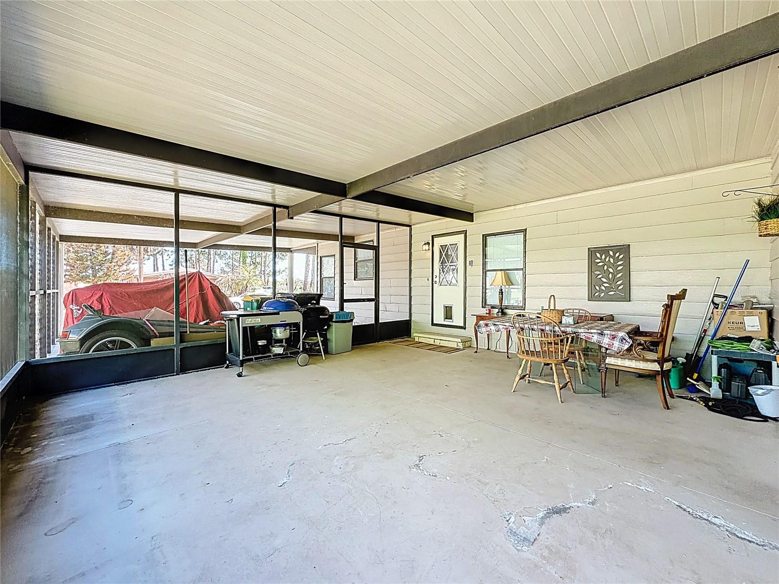 1690 ELKHART CIR, TAVARES, FL, 32778