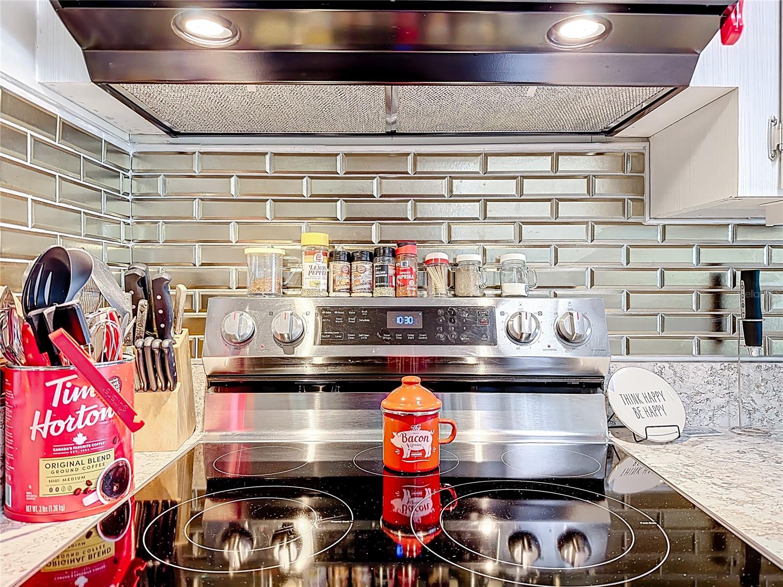 1690 ELKHART CIR, TAVARES, FL, 32778