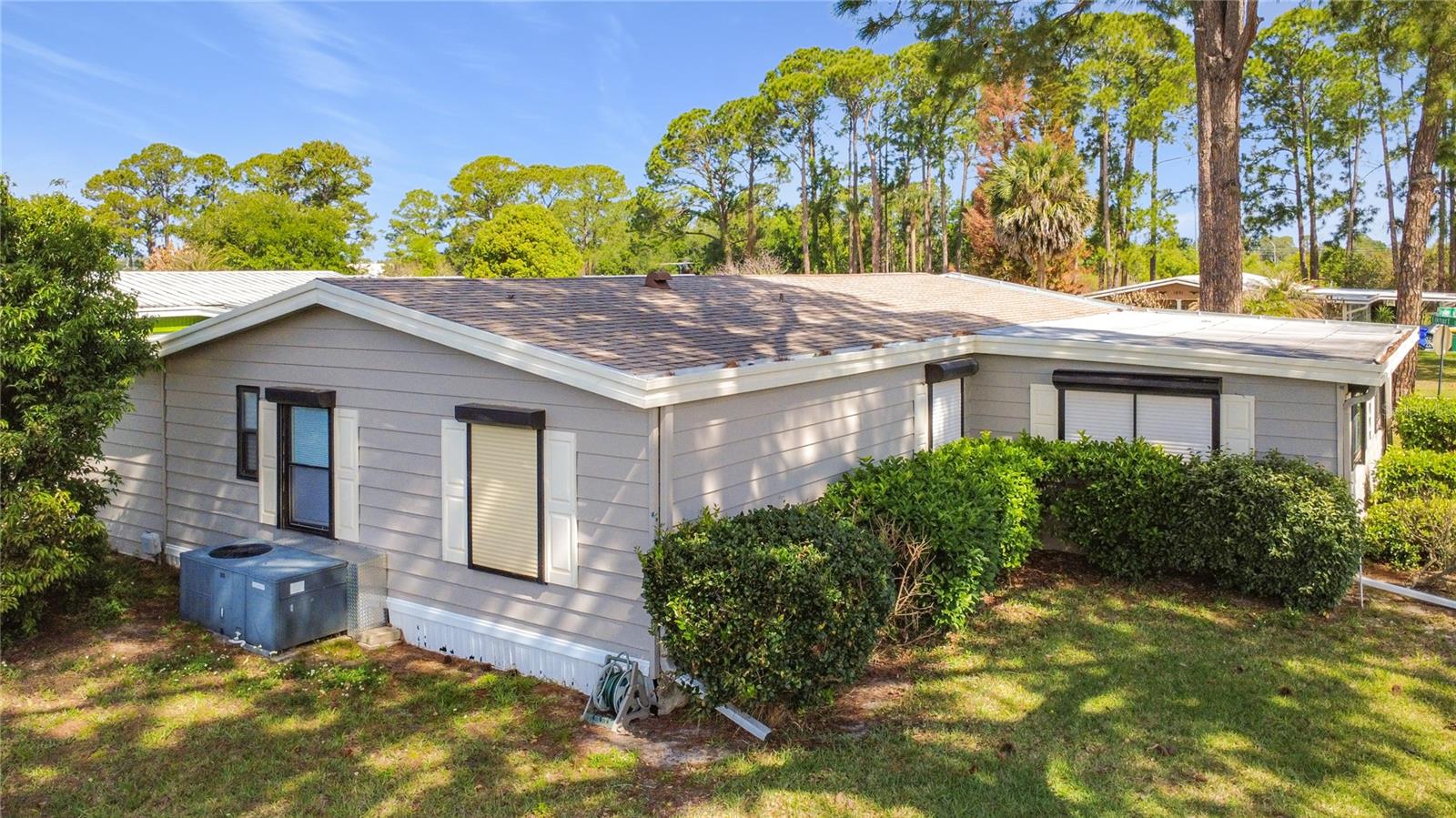 1690 ELKHART CIR, TAVARES, FL, 32778