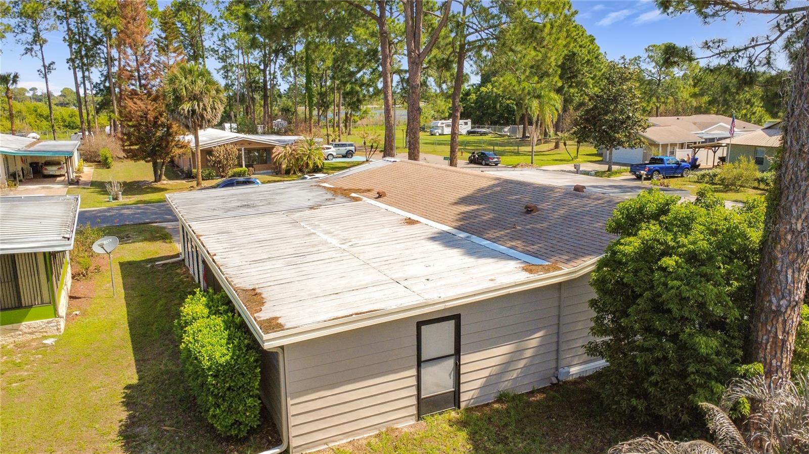 1690 ELKHART CIR, TAVARES, FL, 32778