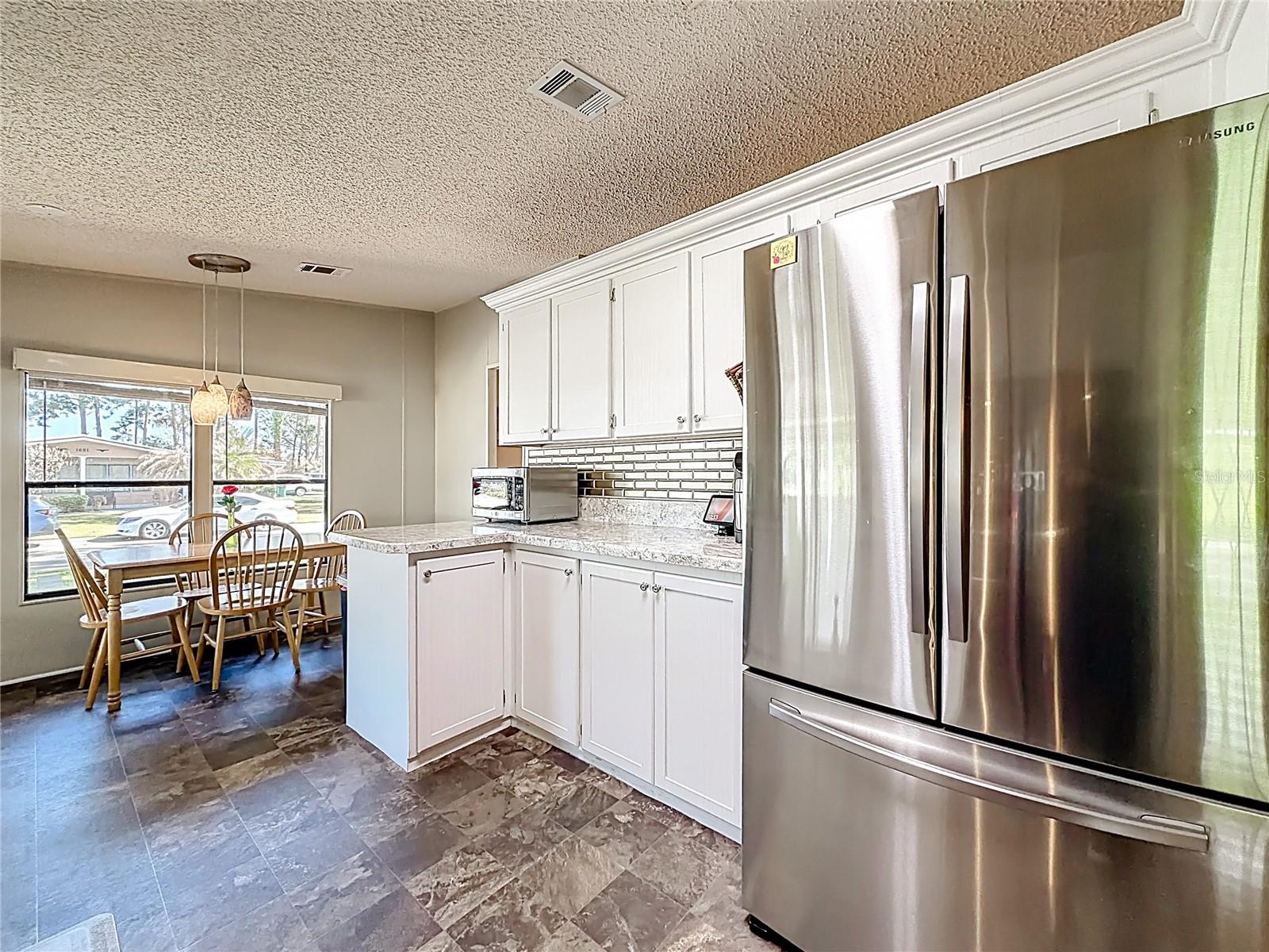 1690 ELKHART CIR, TAVARES, FL, 32778