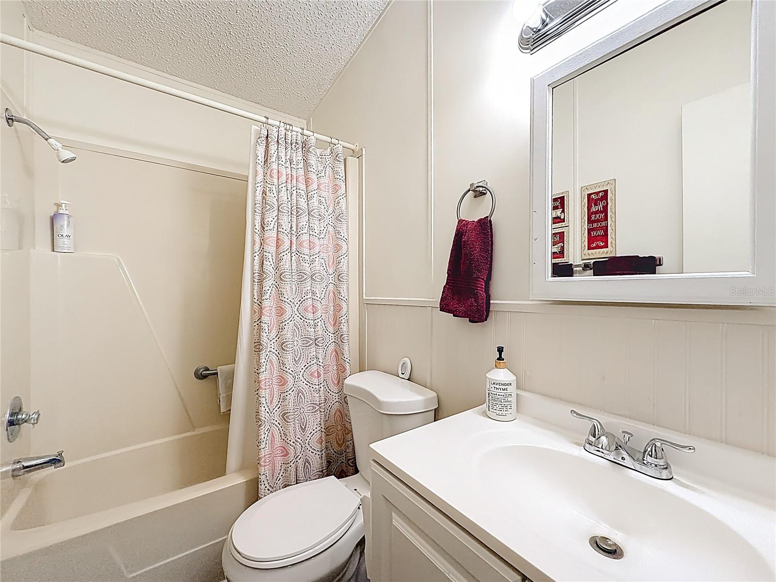 1690 ELKHART CIR, TAVARES, FL, 32778