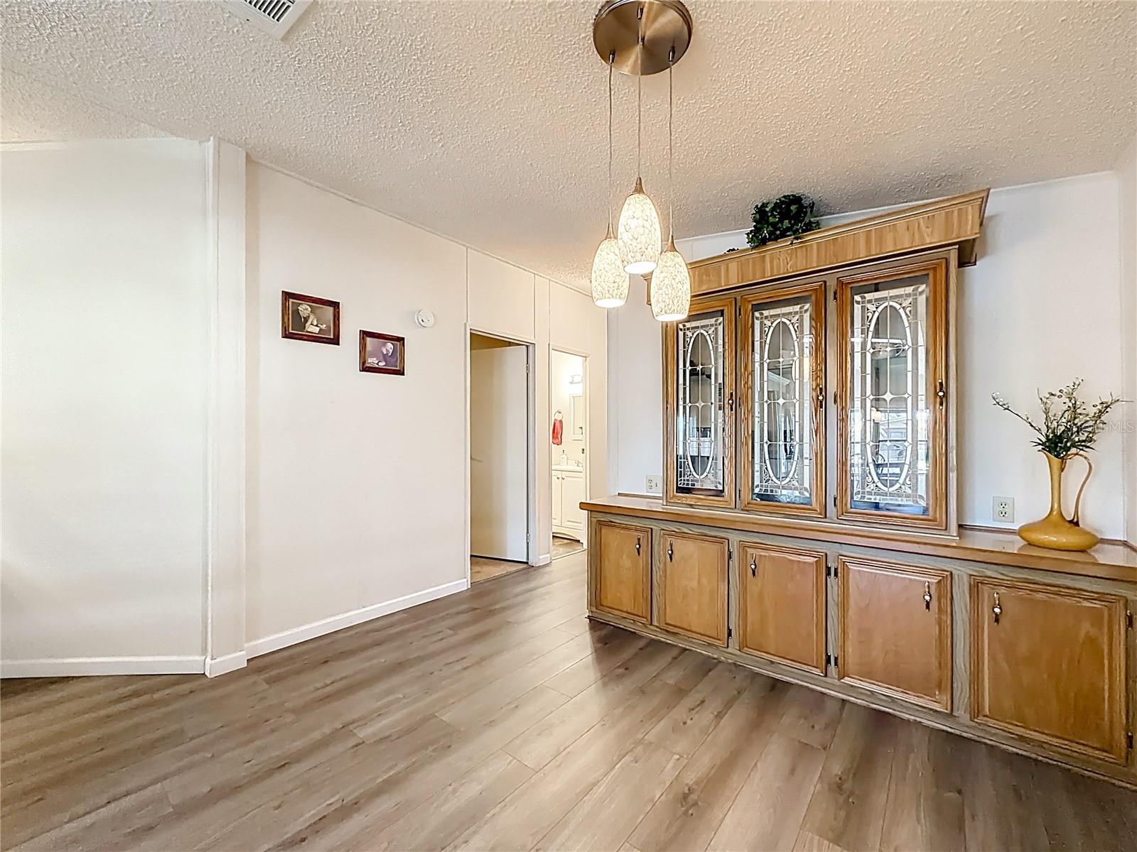 1690 ELKHART CIR, TAVARES, FL, 32778