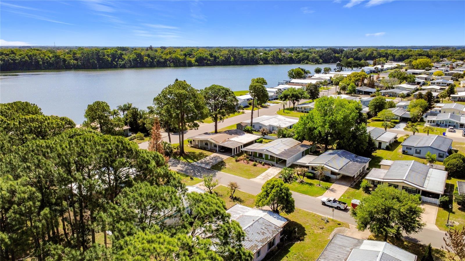 1690 ELKHART CIR, TAVARES, FL, 32778