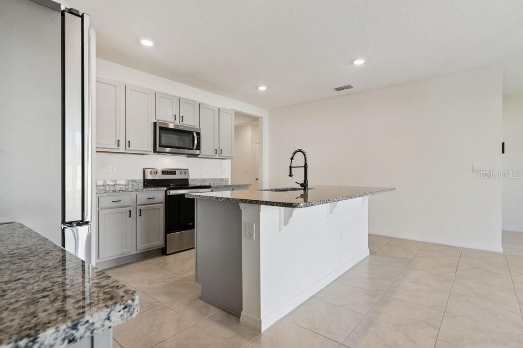 5235 MAHOGANY DR, MOUNT DORA, FL, 32757