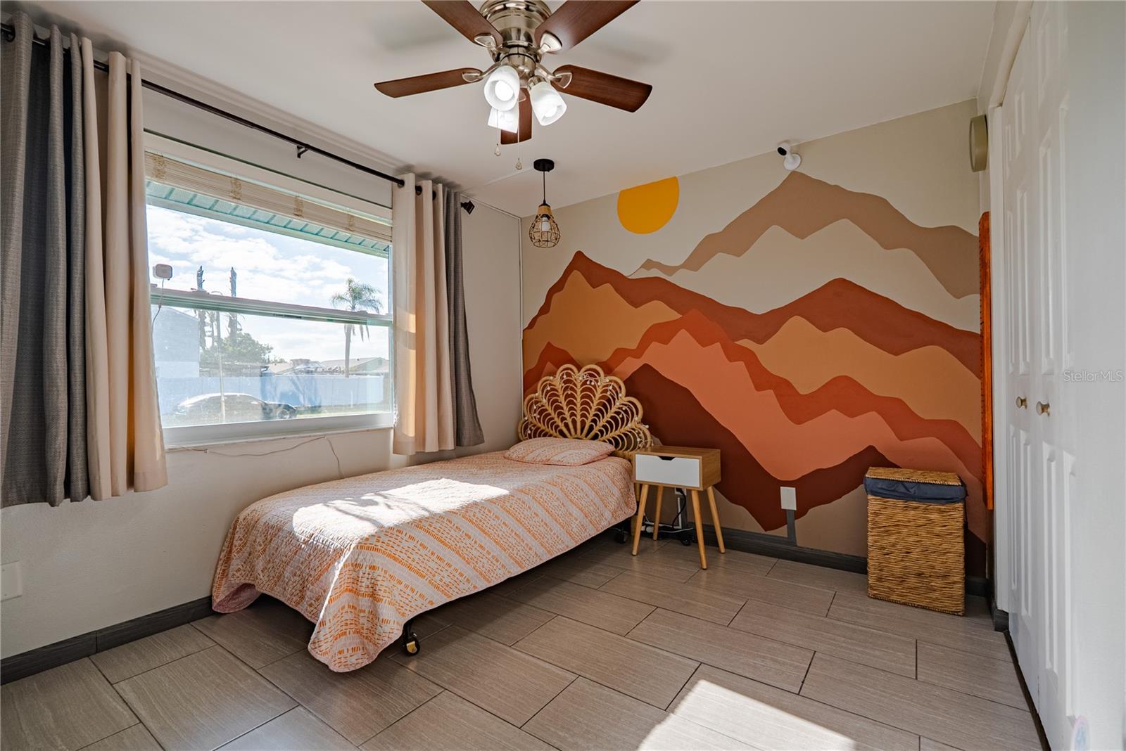 12423 MONDRAGON DR, TAMPA, FL, 33625