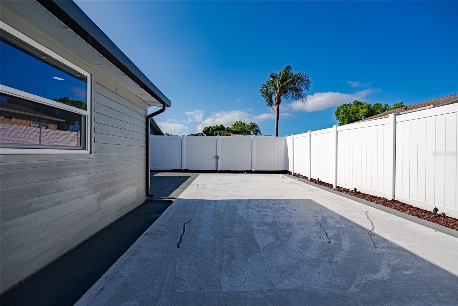 12423 MONDRAGON DR, TAMPA, FL, 33625