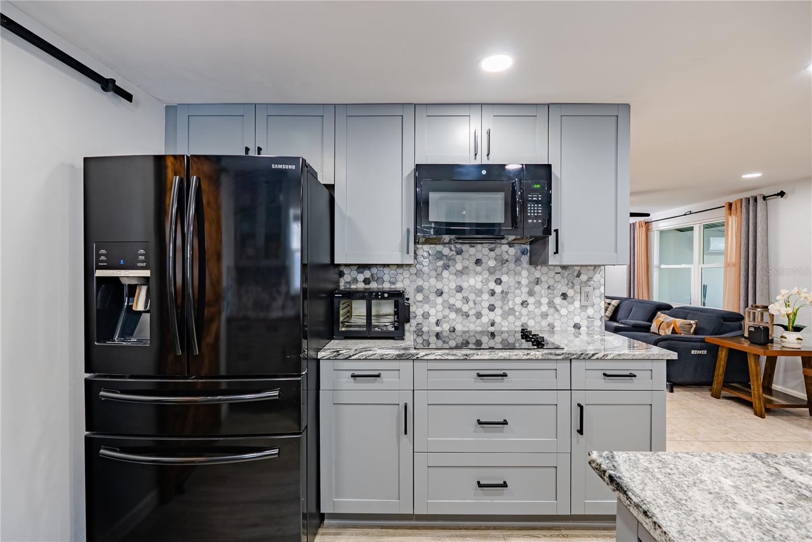 12423 MONDRAGON DR, TAMPA, FL, 33625