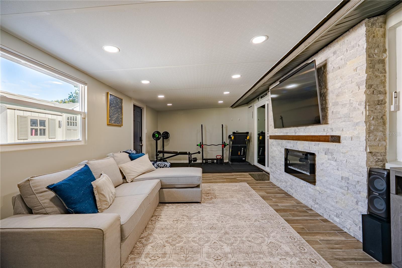 12423 MONDRAGON DR, TAMPA, FL, 33625