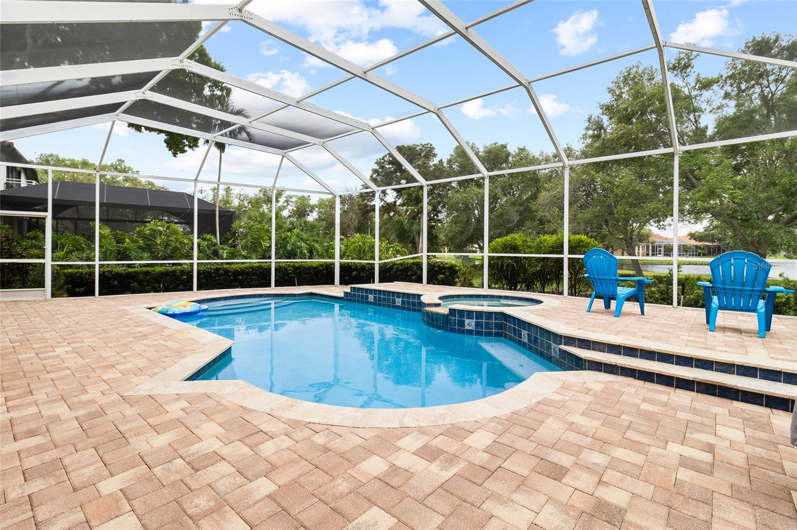 Spacious lanai is great for parties