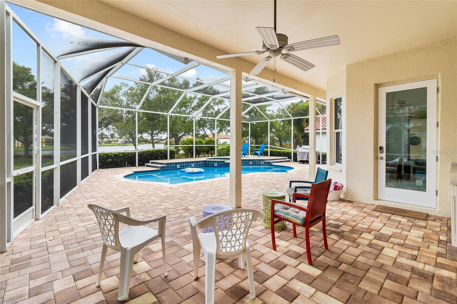 Perfect seating for that end of day glass of wine!