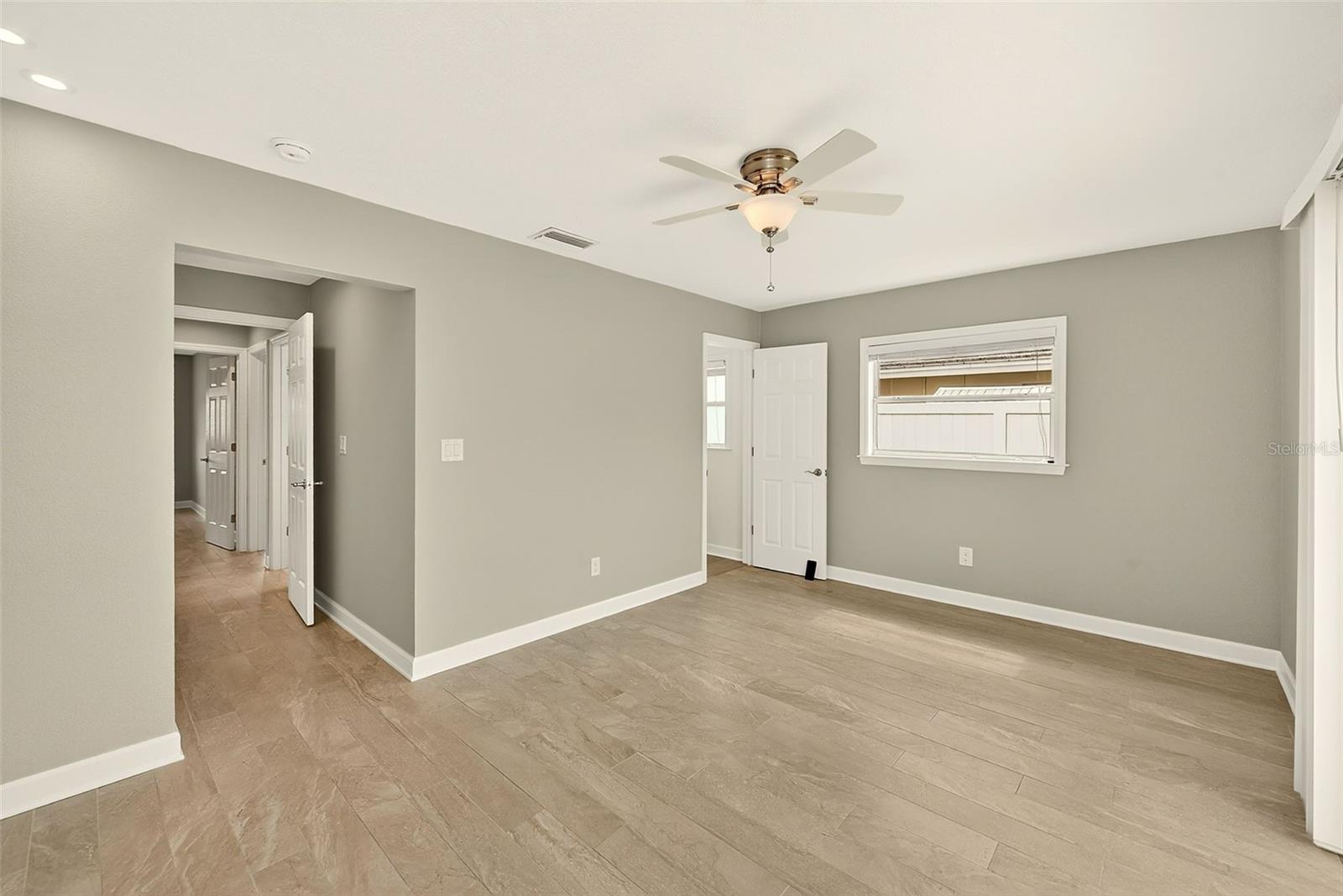 5434 OAKHURST DR, SEMINOLE, FL, 33772