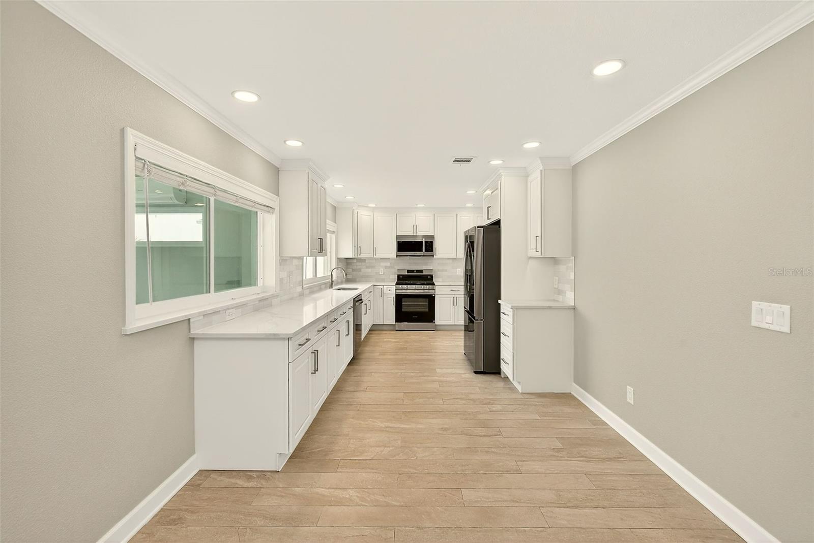 5434 OAKHURST DR, SEMINOLE, FL, 33772