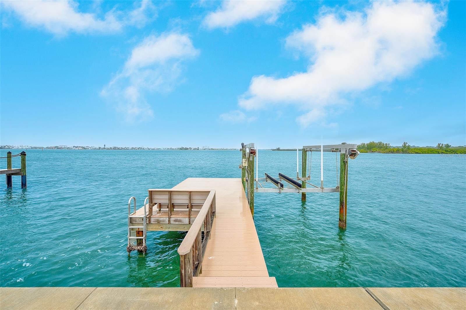 5434 OAKHURST DR, SEMINOLE, FL, 33772