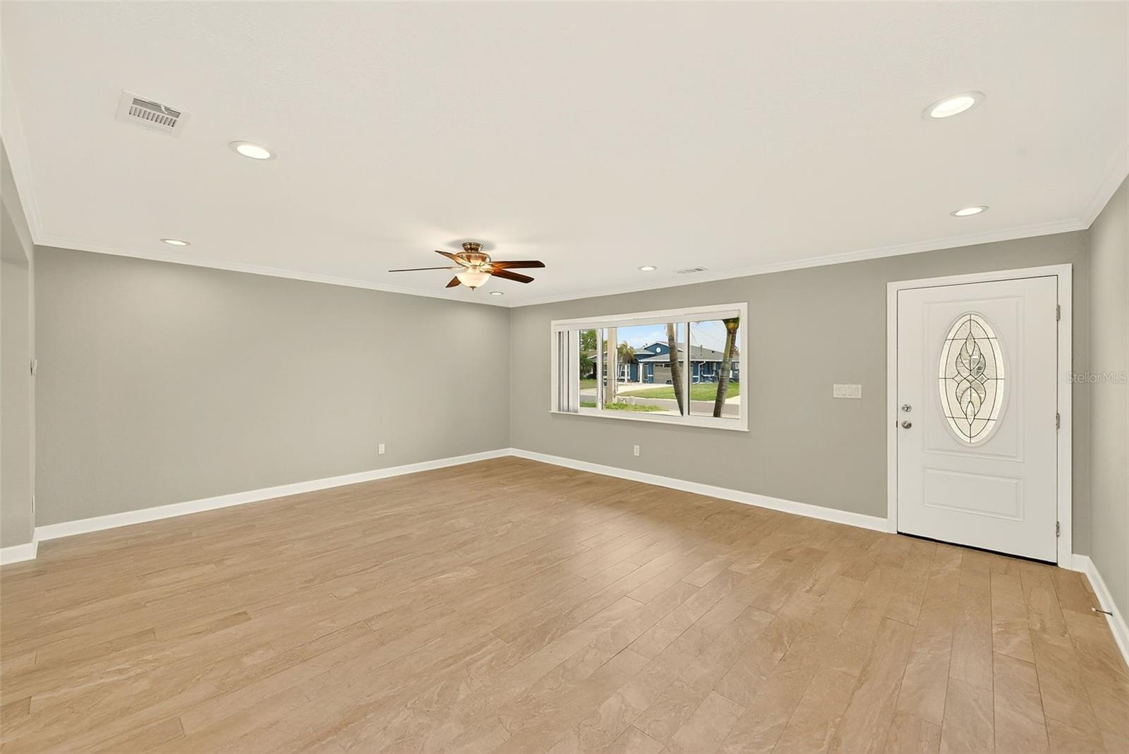 5434 OAKHURST DR, SEMINOLE, FL, 33772