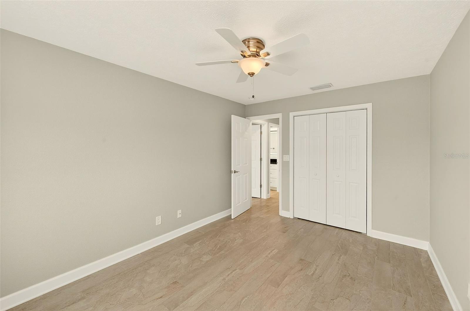 5434 OAKHURST DR, SEMINOLE, FL, 33772