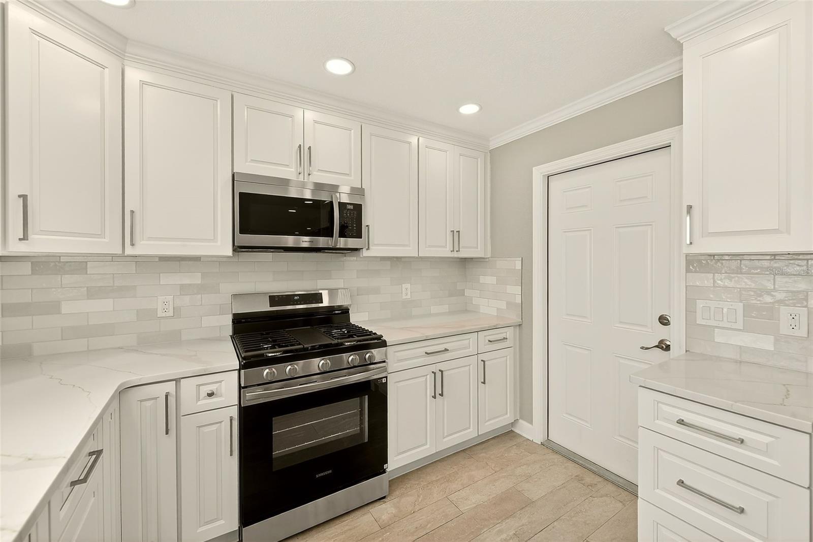 5434 OAKHURST DR, SEMINOLE, FL, 33772