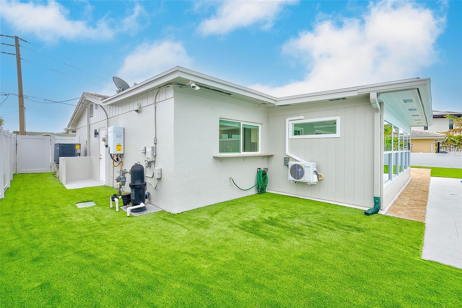 5434 OAKHURST DR, SEMINOLE, FL, 33772