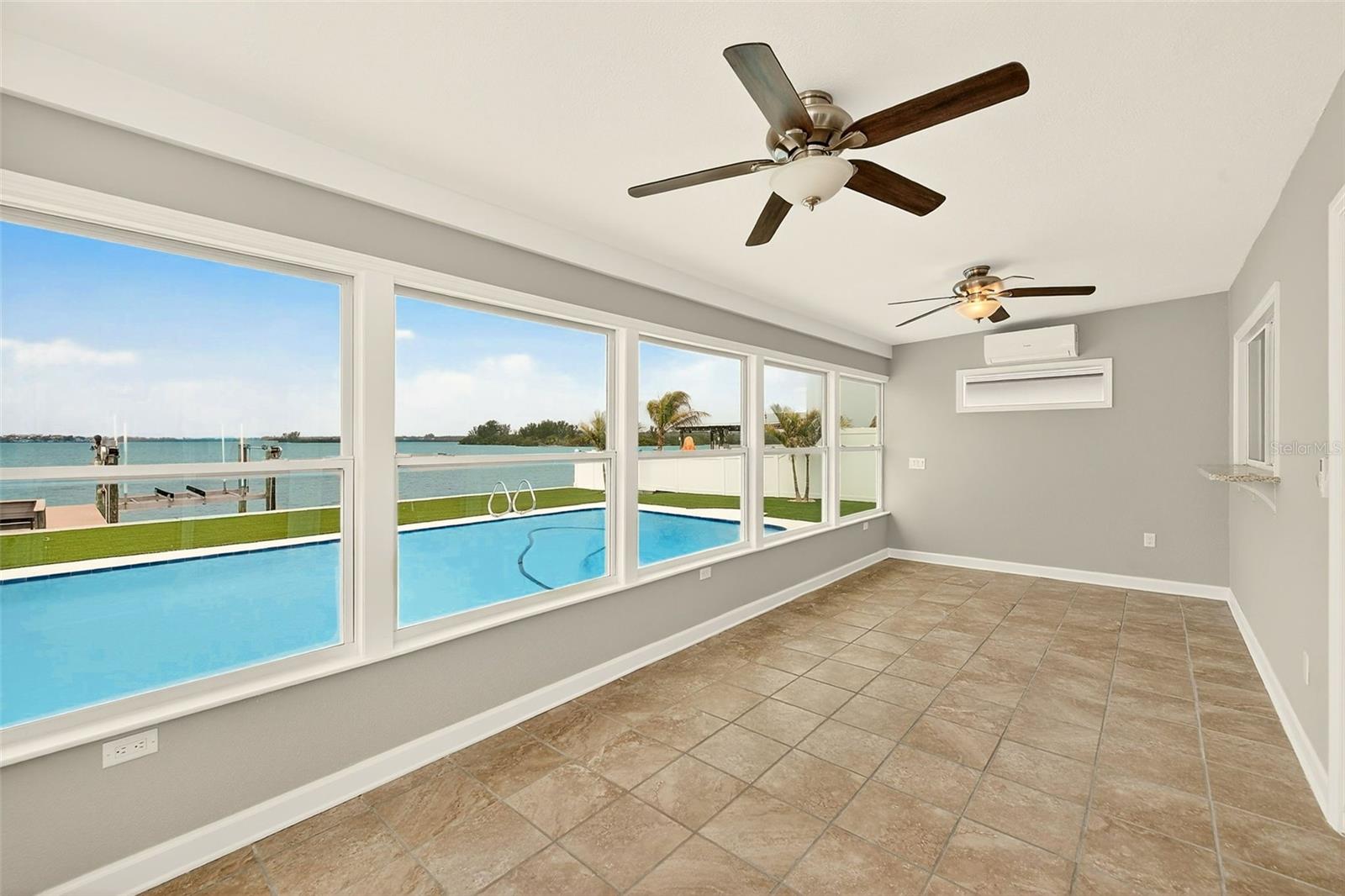 5434 OAKHURST DR, SEMINOLE, FL, 33772