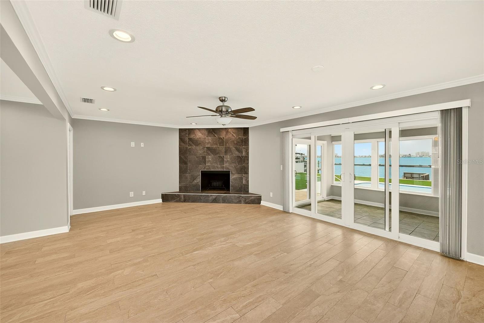 5434 OAKHURST DR, SEMINOLE, FL, 33772