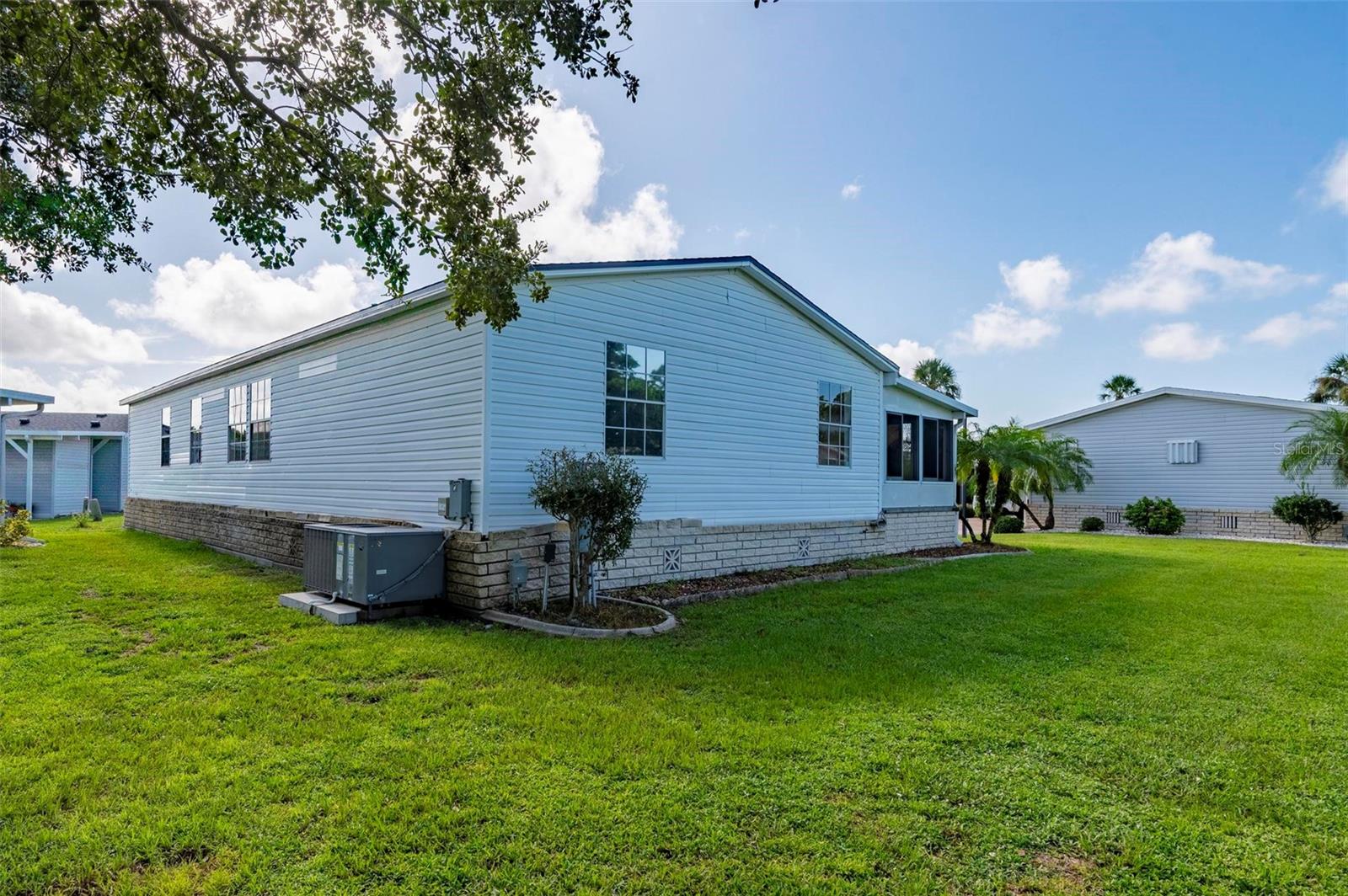 1000 KINGS HWY #128, PORT CHARLOTTE, FL, 33980