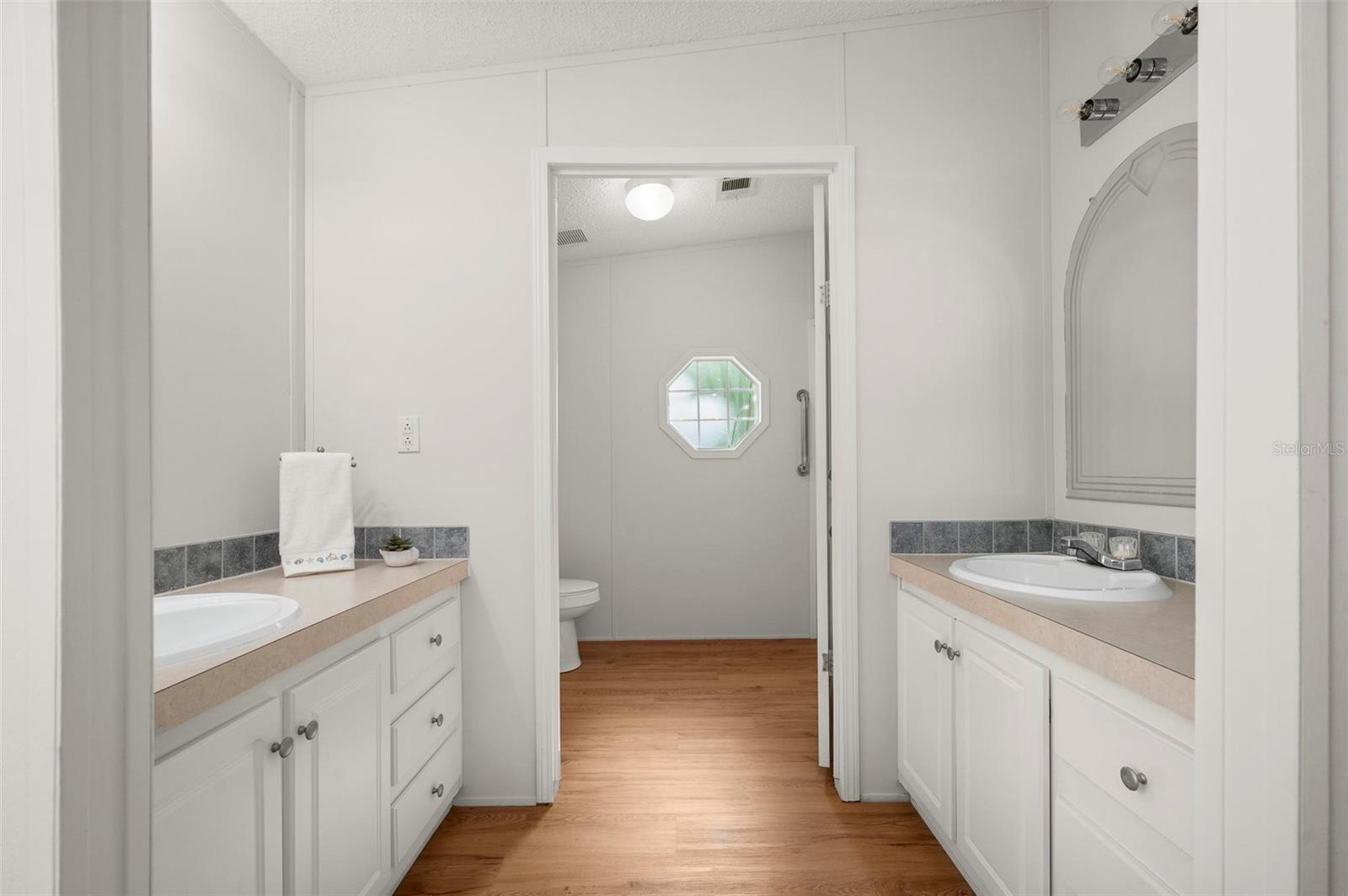 1000 KINGS HWY #128, PORT CHARLOTTE, FL, 33980