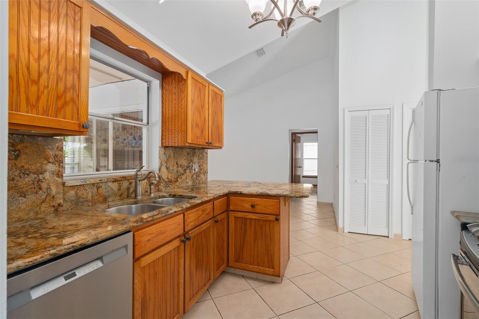 413 S CUMBERLAND AVE, OCOEE, FL, 34761