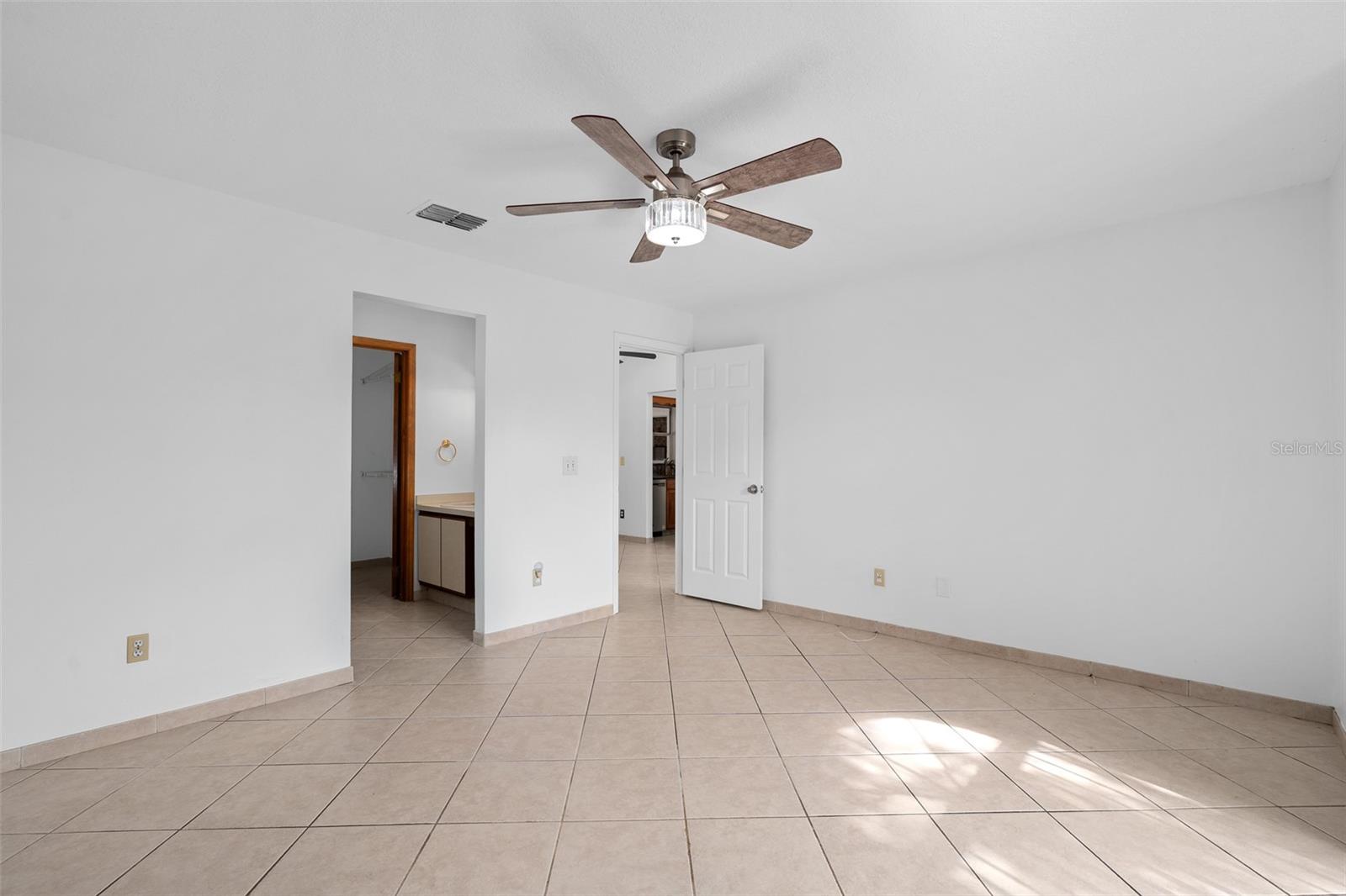 413 S CUMBERLAND AVE, OCOEE, FL, 34761