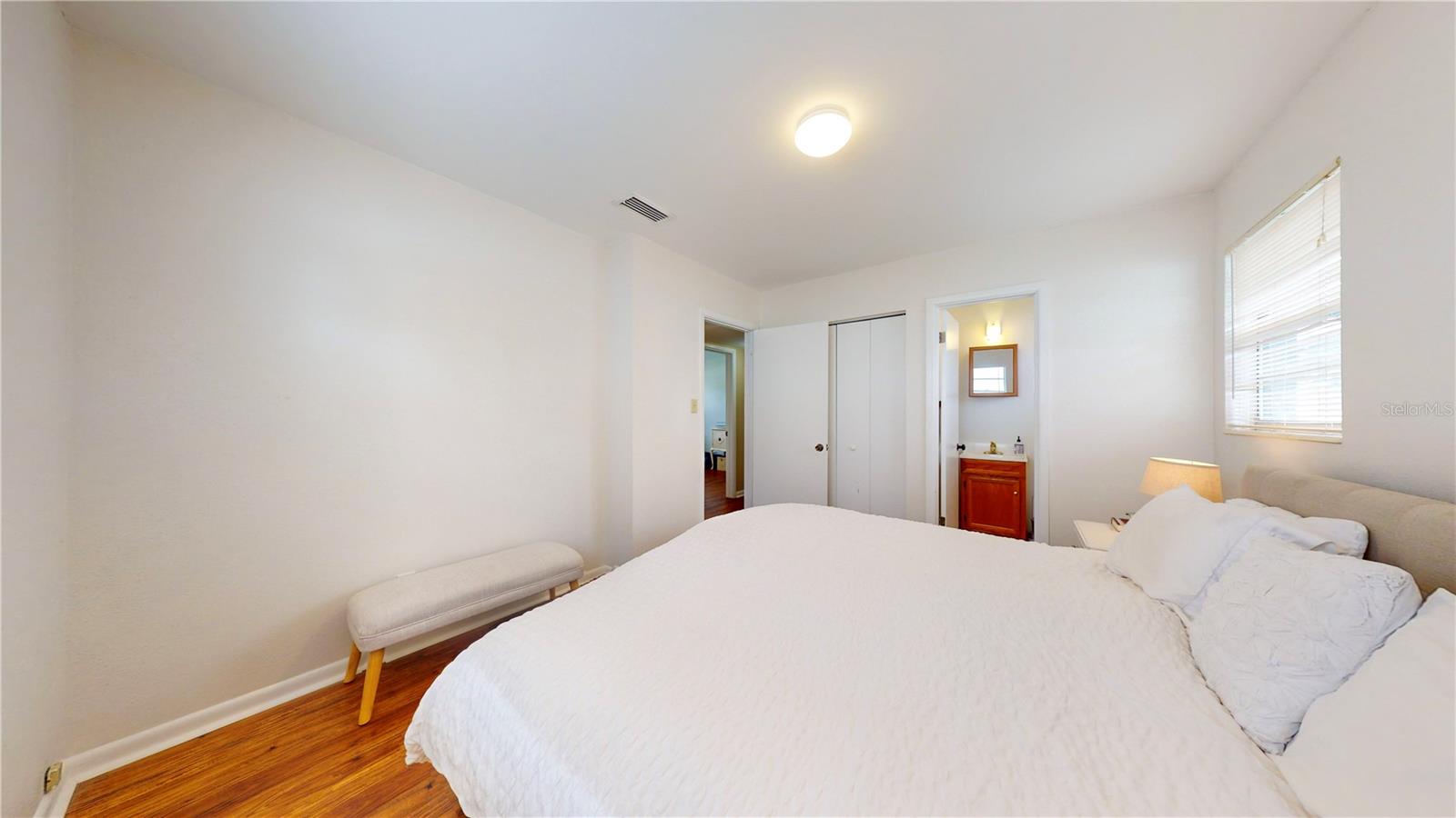 4728 W BAY AVE, TAMPA, FL, 33616