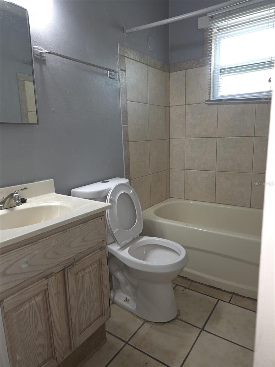 3022 DELEUIL AVE, TAMPA, FL, 33610